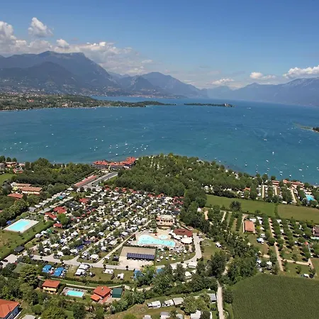 Tatil parkı Baia 4*